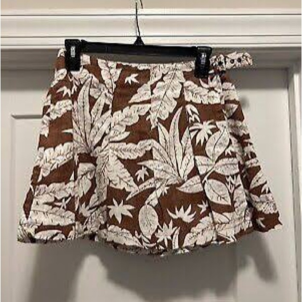 URBAN OUTFITTERS: Brown and White Leaf Print Skirt
